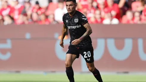 Charles ingresó a los 60' en la caída del Leverkusen la fecha pasada de Bundesliga