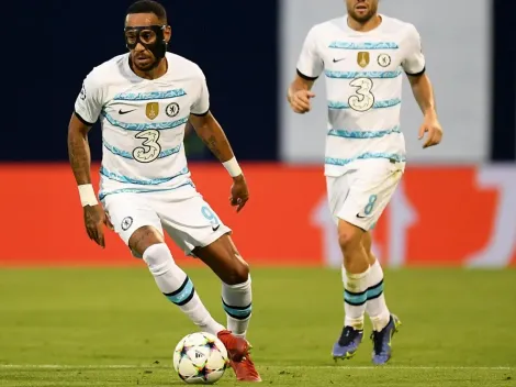 Aubameyang debuta en el Chelsea con máscara tras robo