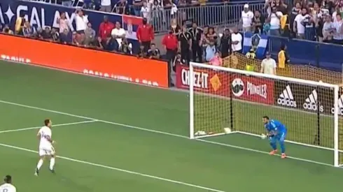 El momento del penal a lo Panenka