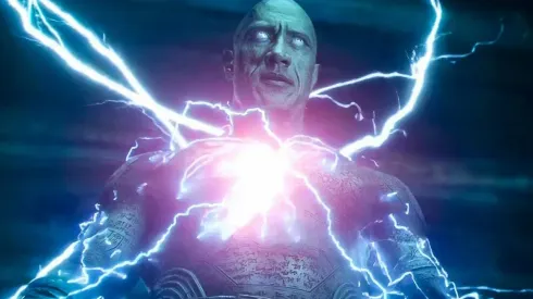 Dwayne Johnson encabeza el abultado elenco de Black Adam.