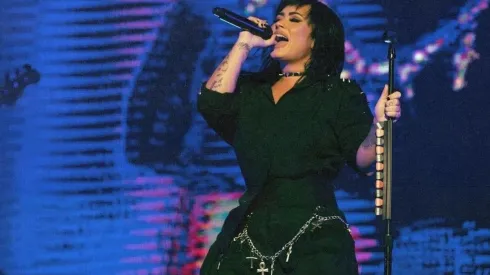 Demi Lovato – Holy Fuck Tour
