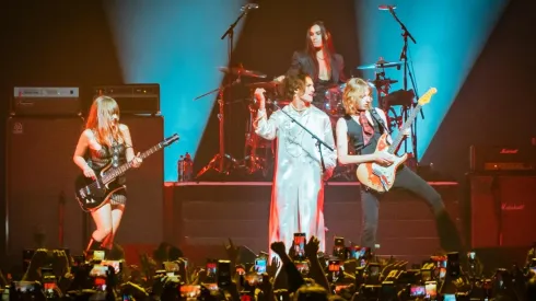 Måneskin en Chile fue un espectáculo que se extendió por una hora y 15 minutos.