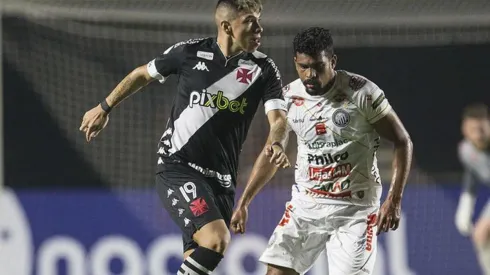 Carlos Palacios con la camiseta del Vasco da Gama