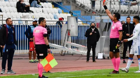 Torrente se fue expulsado, insultó a Bascuñán y arriesga perderse la recta final del Campeonato Nacional