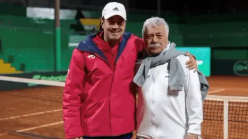 Caszely celebra con Nico Massú el triunfo de Chile