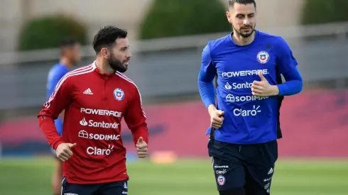 Eugenio Mena y Gabriel Arias ya entrenan junto al resto del plantel de la Roja