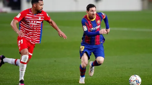 Lionel Messi no pudo seguir su carrera en el club del que es canterano.