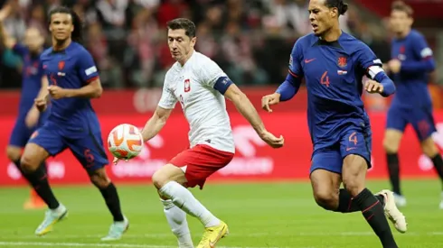 Países Bajos derrotó a domicilio a Polonia en la Nations League y queda con un pie en la siguiente ronda.