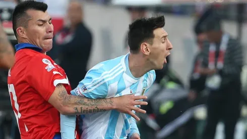 En Argentina aún lamentan las finales perdidas con Chile y las recuerdan en un canto