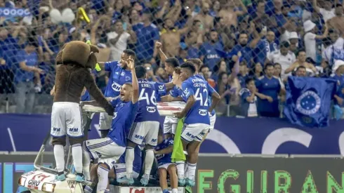 Cruzeiro celebra su ascenso a la Serie A del Brasileirao