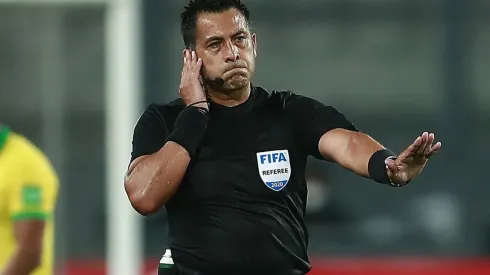 Chilenos al VAR de la final de la Copa Sudamericana.