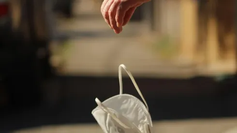 ¿A partir de cuándo se puede dejar de usar mascarillas?