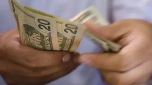 ¿A cuánto está el dólar en Chile hoy?