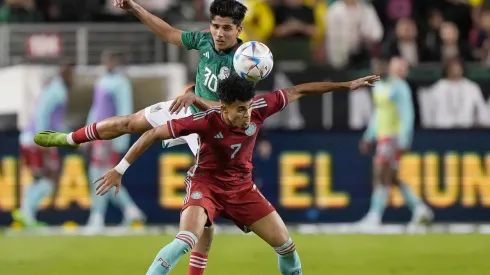 La selección de México llega con complicaciones ante sudamericanos.