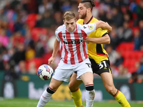 Sierralta juega de titular en ruda goleada del Watford a Stoke City