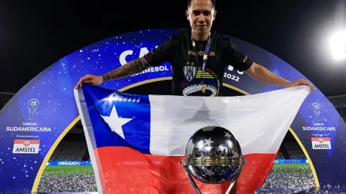 Matías Fernández campeón de Copa Sudamericana 2022: el sexto chileno en la gloria continental desde el extranjero.