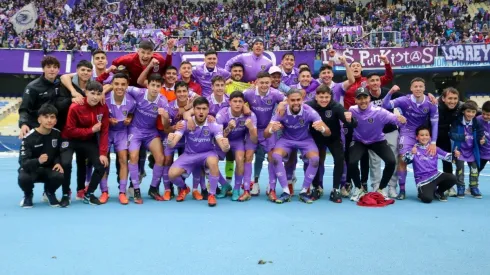 Deportes Concepción venció por 2-1 a Rodelindo Román y firmó su permanencia en la Segunda División.