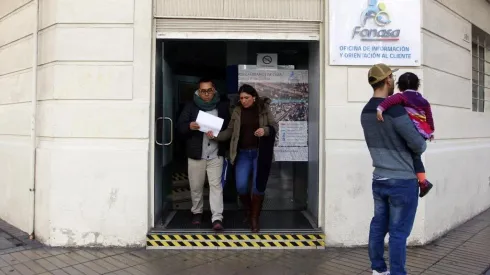 Solicita la devolución de cotizaciones de Fonasa pagadas en exceso