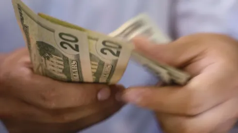 ¿A cuánto está el cambio de dólar a peso chileno hoy?