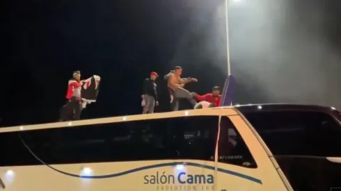 Dos delincuentes intentaron robarle la polera y golpearon a Bayron Oyarzo