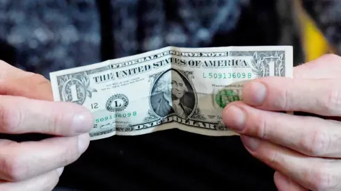 Alza del dólar