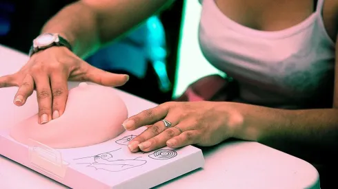 Mujeres de Fonasa mueren más de afiliadas a Isapres por cáncer de mama