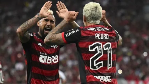 El Flá viene de coronarse campeón de Copa de Brasil y no abandona la ilusión matemática de alcanzar al líder.