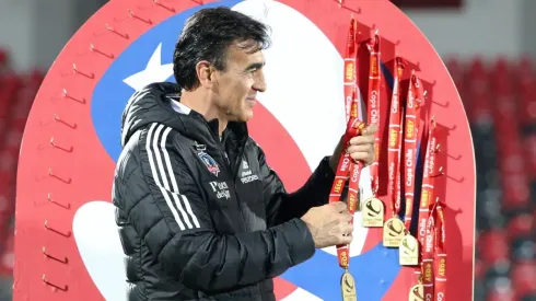 Gustavo Quinteros ya tiene tres trofeos con el Cacique.