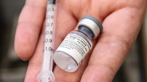 ¿Quiénes reciben la vacuna bivalente contra el Covid-19 esta semana?