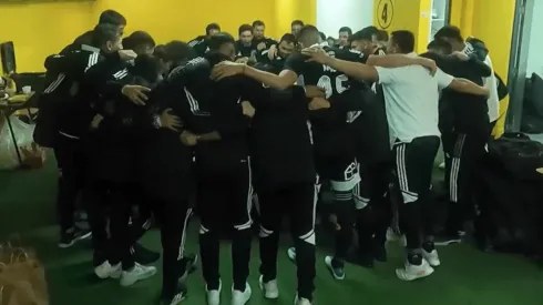 Gabriel Suazo casi hace llorar a sus compañeros con su charla motivacional