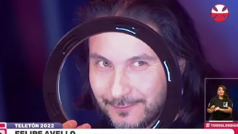 Hasta con filtros apareció Felipe Avello esta noche.