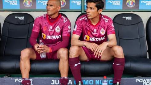 Humberto Suazo y Matías Fernández dejan La Serena. ¿Se acercan al retiro?