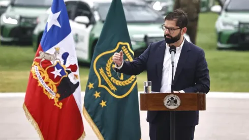 Boric respalda uso de la fuerza por parte de Carabineros