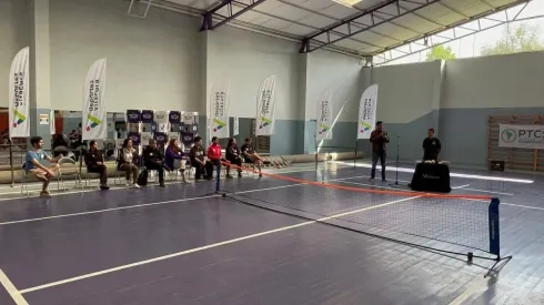 Bettersport, en conjunto con la municipalidad de Vitacura, hicieron una clínica de tenis para personas ciegas a cargo del argentino Eduardo Raffetto. (Comunicaciones Bettersport).