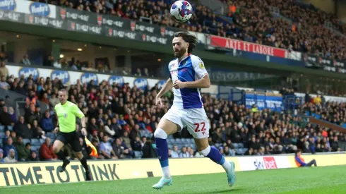 Ben calentó el clásico ante Burnley