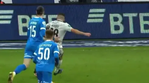 Víctor Felipe Méndez en la jugada del descuento del CSKA