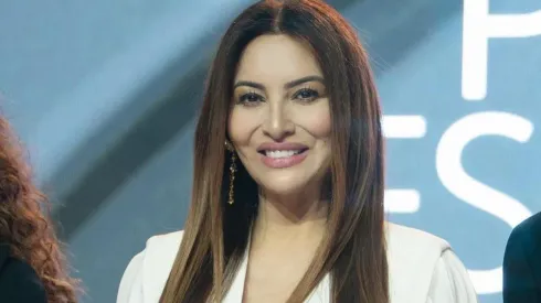 Myriam Hernández recibiendo su Latin Grammy.