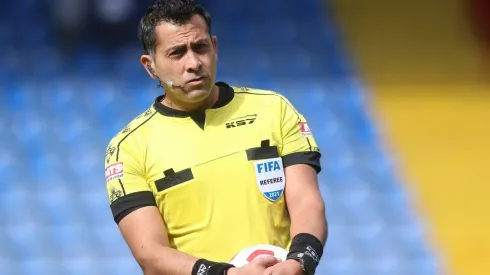 Julio Bascuñán será el único representante del referato chileno en Qatar