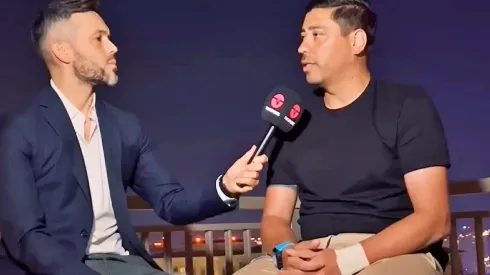 Nicolás Córdova converso con Enzo Olivera en el balcón de su residencia en Qatar