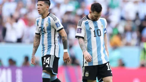 Messi inicia su último Mundial de fútbol con una caída ante Arabia Saudita.