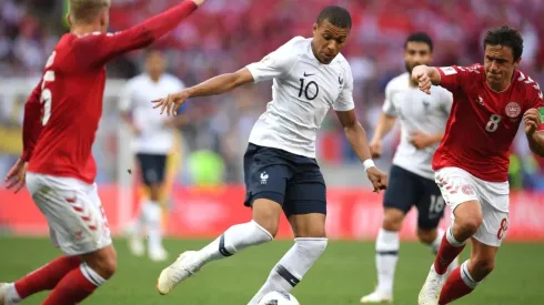 Mbappé marcó un gol en el triunfo ante Australia y alcanzó su quinto gol en Copa del Mundo.