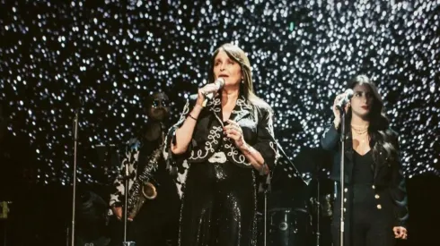 Daniela Romo postergará su visita a Chile hasta el próximo año.