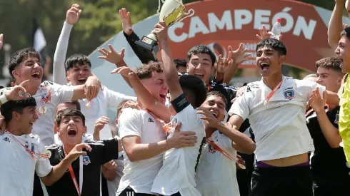 El Colo Colo sub 15 de Álvaro Ormeño se coronó campeón de la categoría frente a la Católica.