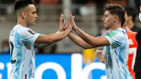 Lautaro Martínez y Julián Álvarez