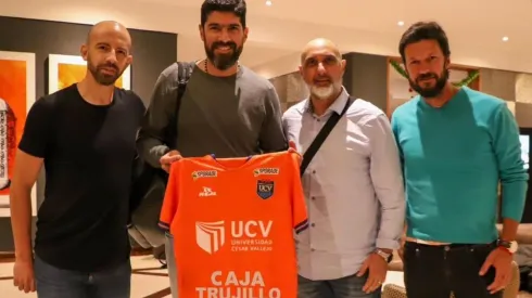 Abeu suma su quinta experiencia como entrenador de fútbol.