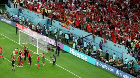 La hinchada de Marruecos alienta a su equipo con mucha pasión