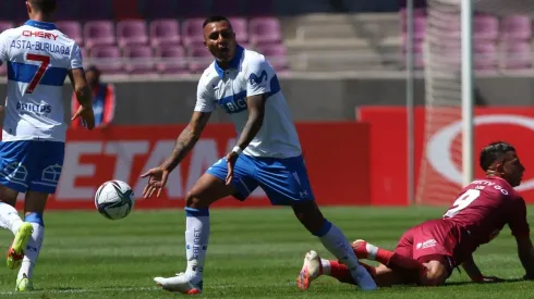El jugador no fue renovado en Universidad Católica, donde se despidió la semana pasada.