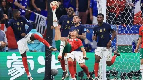 Jawad El Yamiq casi anota un golazo de chilena a Francia.