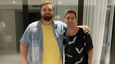 Ibai Llanos se ha hecho amigo de los futbolistas argentinas, mas no así con los hinchas.