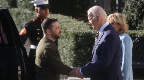 ¿Dónde fue a buscar ayuda el presidente de Ucrania?